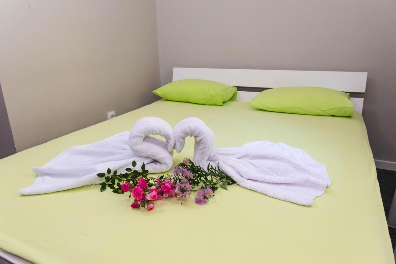 Appartement Anin Dvor Sekovici Extérieur photo