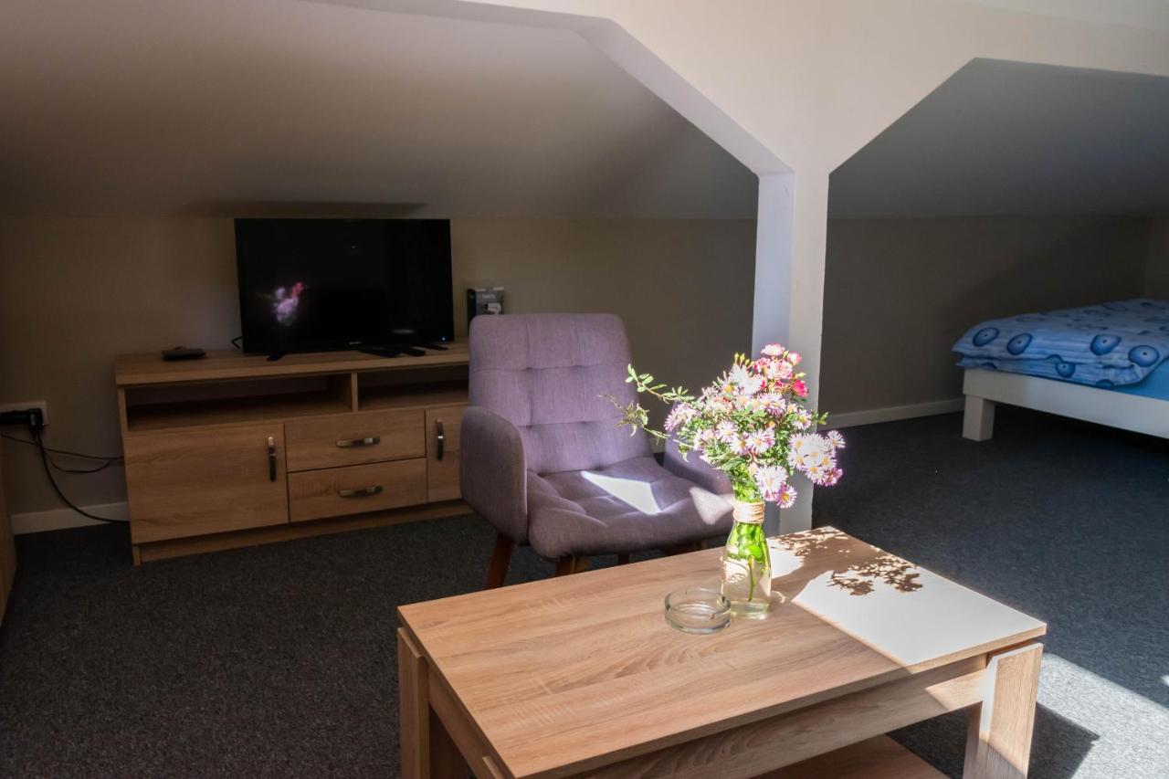 Appartement Anin Dvor Sekovici Extérieur photo